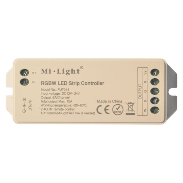 Controler inteligent 2.4GHz FUT044 Wireless RF pentru banda LED RGB + Alb Mi-Light 4 Canale 15A